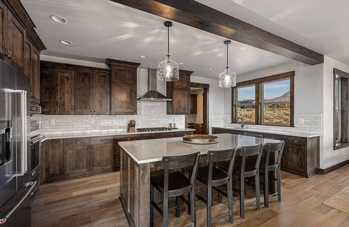 Powell Butte House | Brasada Ranch Panoramic Views - 4 Bdrm w/Hot Tub and Activity Lawn