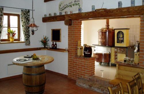 Sankt Georgen am Walde Hotel | Brau-Gasthof Sengstbratl