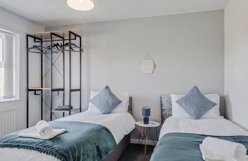 Thorpe Satchville House | Braunstone House by Our Home Short Stays