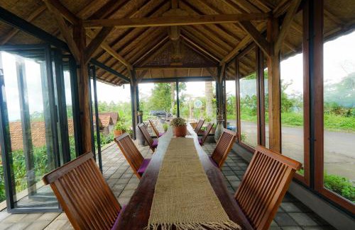 Pupuan Bed & Breakfast | Brave Coffee and Camp