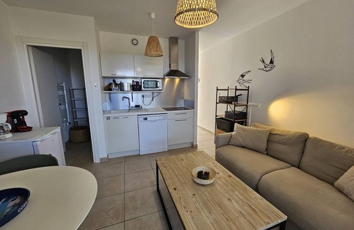 Bravone Apartment | BRAVONE 74-sea view-waterfront-heated pool-wifi