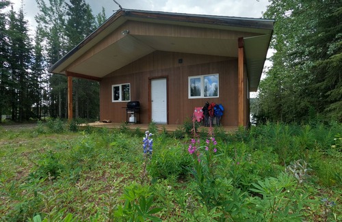 Yukon Cabin | BREABURN COZY WATERFRONT GATEWAY