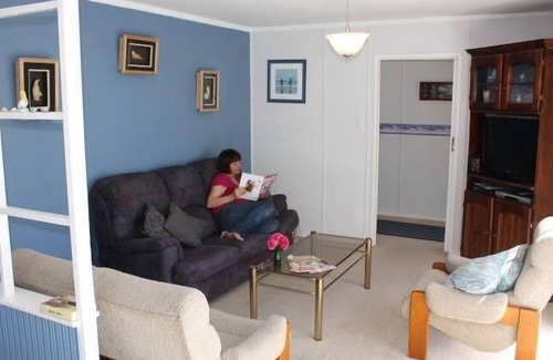 Ripon House | Breakaway Holiday House - close to beach