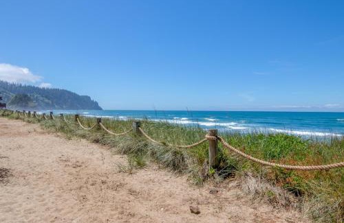 Neskowin House | Breakers Beach House 5 - Meredith Lodging
