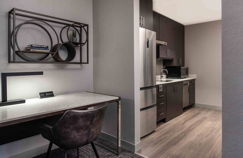 Quincy Apartment | Breakfast + Fitness Center | 7 Miles from Downtown