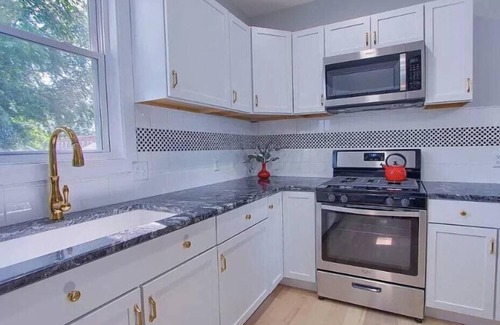 Columbus House | Breath of Fresh Air House- 3 BR 2BA