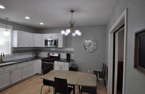 Columbus House | Breath of Fresh Air House- 3 BR 2BA