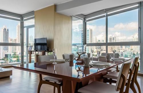 Tumba Vieja Apartment | Breath-taking Apartment - PH Quartier Del Mar