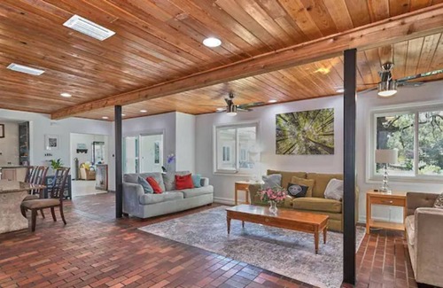 Timber Pond III House | Breath-taking landscape and beautiful Lakeview
