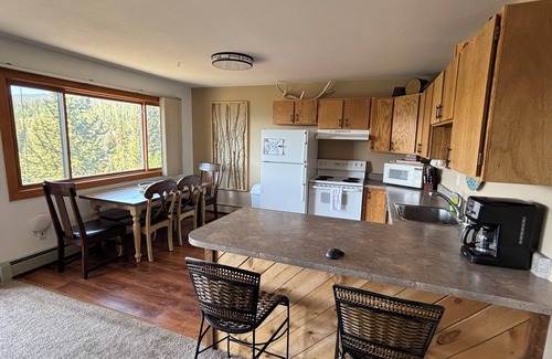 Eagles Nest Condo | Breath Taking View of Mt and Lake Dillon from 2bd, 2BA Condo