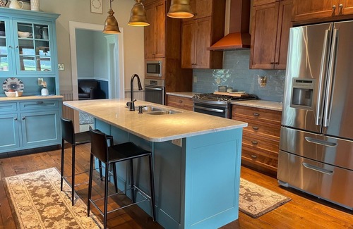 Ramblewood House | Breathtaking country home minutes to town-Great PSU football weekend house!