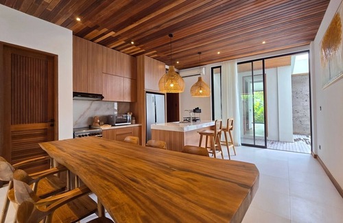 Munggu Villa | Breathtaking, 3 Bedroom Villa near Canggu