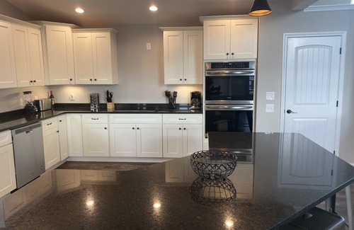 Lakeside Estates House | Breathtaking 6Bd/6 Bath/PRIVATE DOCK All The Bells and Whistles!