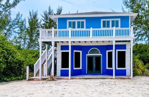 George Town Apartment | Breathtaking beach view from SheerBliss