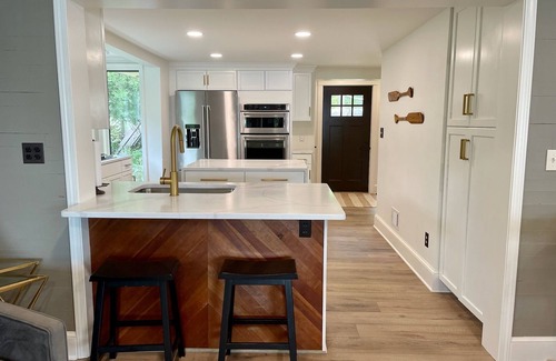 Naples House | Breathtaking Canandaigua Lake Home In A Quiet Cove only 7 min from Bristol Mtn!
