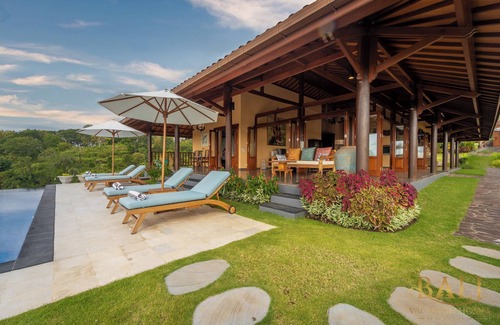Kayu Putih Villa | Breathtaking Clifftop Luxury at Lovina!