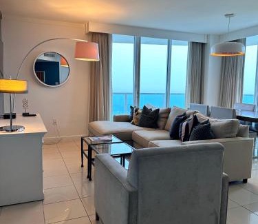 Coconut Grove Apartment | Breathtaking Direct Bay Views 2 bedroom condo with parking