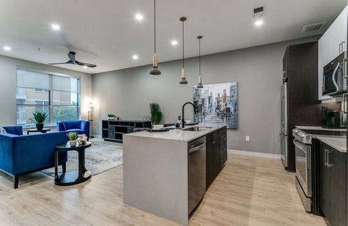 Cityplace Apartment | Breathtaking high-rise on McKinney Ave