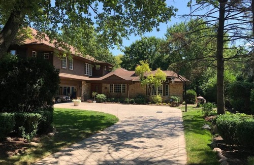 Schaumburg House | Breathtaking home close to Schaumburg, Chicago