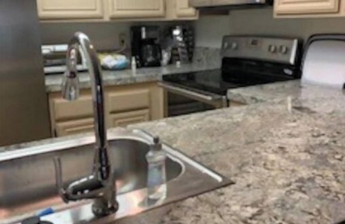 Mammoth Lakes Condo | Breathtaking Hot Tub Views and Walk to Eagle Lift!