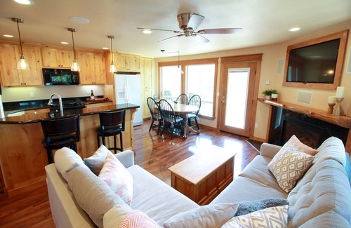Tahoe Village Condo | BREATHTAKING LAKE AND MOUNTAIN VIEWS! 2 PRIVATE BALCONIES! HIKE OUT!