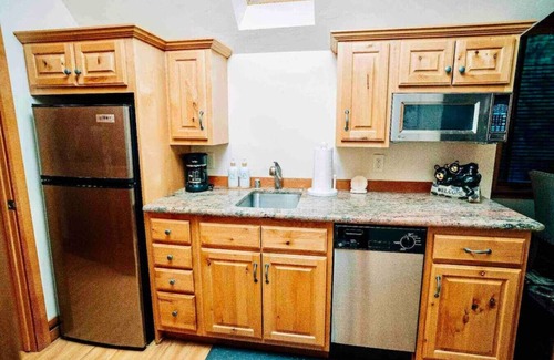 Gold Mountain Cabin | Breathtaking Luxury Family Cabin Nakoma Golf Couples