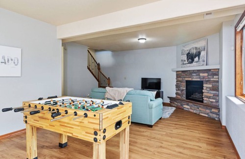 Colorado Springs House | Breathtaking Mountain Views | Hot Tub | Near USAFA