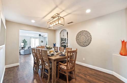Temecula House | Breathtaking Meadows by AvantStay | Pool, Pickleball, Firepit | Group Escape