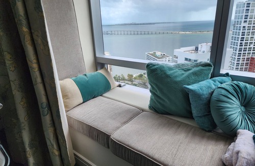 Brickell Condo | Breathtaking Miami Four Seasons