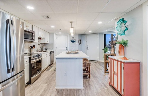 Port Aransas Condo | Breathtaking Ocean Front Views- Closest Beachfront Condo in Port Aransas!