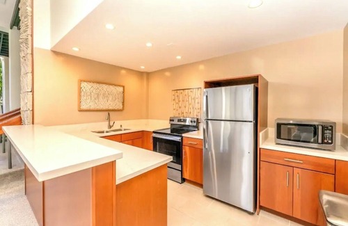 Hawaii Kai Apartment | Breathtaking Ocean Views! Peaceful Retreat/No Resort Fees. n