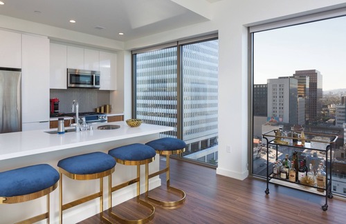 Beverly Hills Apartment | Breathtaking Panoramic views - luxury 2bdr
