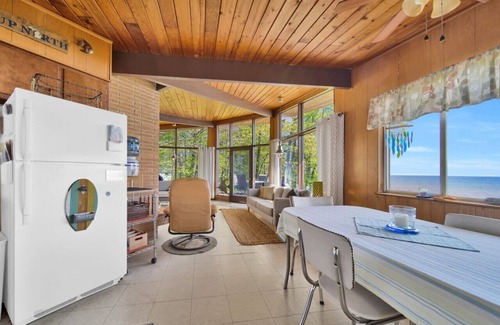 Lexington House | Breathtaking Panoramic Views! Lake Huron & Lex!