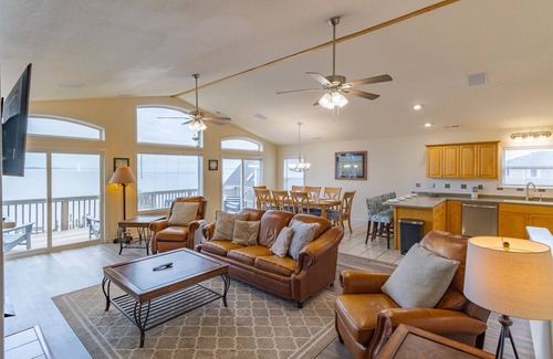 Colington Harbour House | Breathtaking sound & sunset views from this waterfront home on Colington Island!
