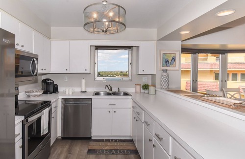 New Smyrna Beach Condo | *BREATHTAKING SUNRISE/SUNSET VIEWS*