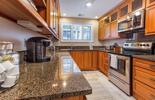 Savannah House | Breathtaking Sunset Views on River w/Private Dock by Lucky Savannah