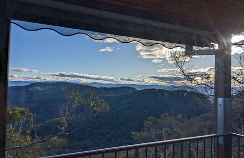 Mount Victoria House | Breathtaking Valley & Escarpment View- Ukamirra Lodge