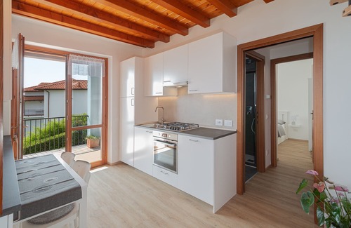 Levo House | Breathtaking View over the Lake, Charming House surrounded by Nature