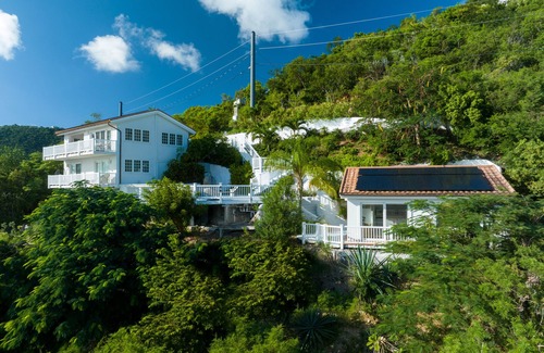 Fish Bay Villa | Breathtaking Views at Unicorn By The Sea Villa