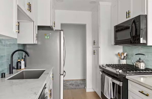 Mission Hills Condo | Breathtaking views! Convenient location. 2-bedroom condo. AC in sunny San Diego.