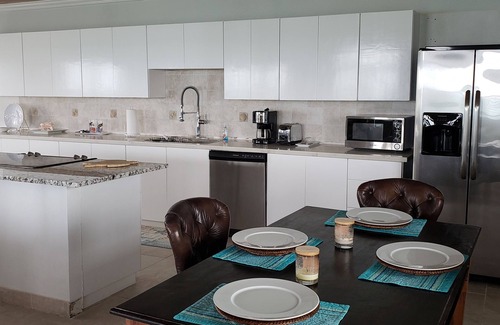 Great Exuma Apartment | Breathtaking views, outstanding accommodation - Pool, New Kitchen and KING Bed