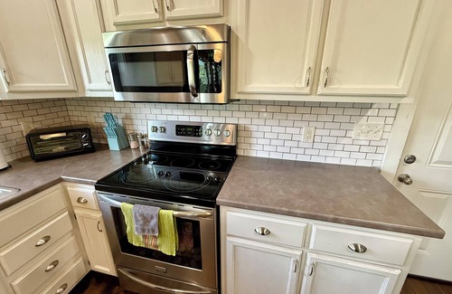 Bryson City Cabin | Breathtaking Views of Mountains & Lake - Peaceful Haven - Fragrance Free