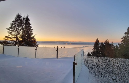 La Malbaie Ski Chalet | Breathtaking views, privacy and fresh air.