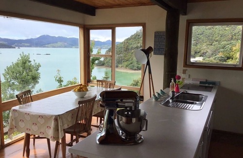 Coromandel House | Breathtaking views, stunning location, beautiful house
