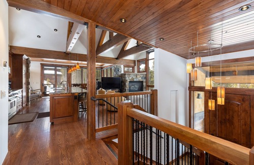 Blue River House | Breathtaking Views in Secluded Luxury Cabin in Breckenridge