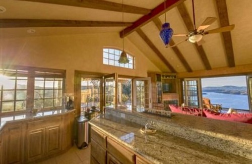 Angels Camp House | Breathtaking Vineyard and Lake Views, Secluded with private pickleball court