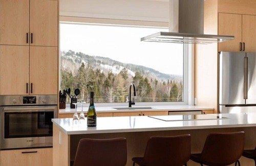 Saint Come Ski Chalet | Breathtaking Vista Escape with Spa