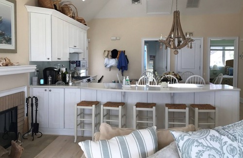 Monmouth Beach House | Breathtaking Waterfront Home on the Shrewsbury River
