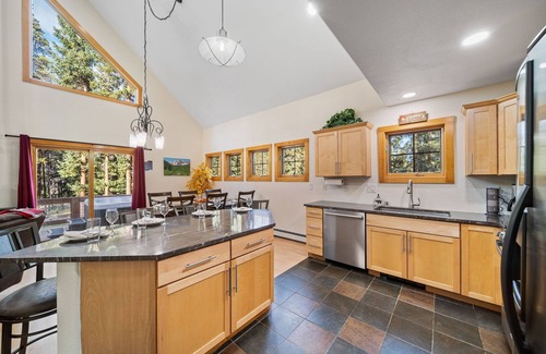Blue River House | Breck Wilderness Escape - Hot Tub/Game Room/Movie Theater/2 Master Bedrooms