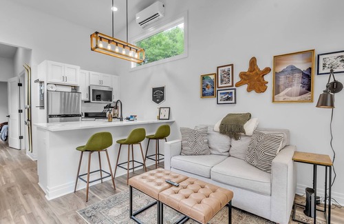 Ellicottville House | Breckenridge Bungalow